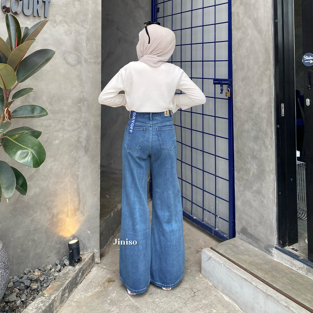 JINISO - Highwaist Flare Cutbray Jeans 375 DAYOFF