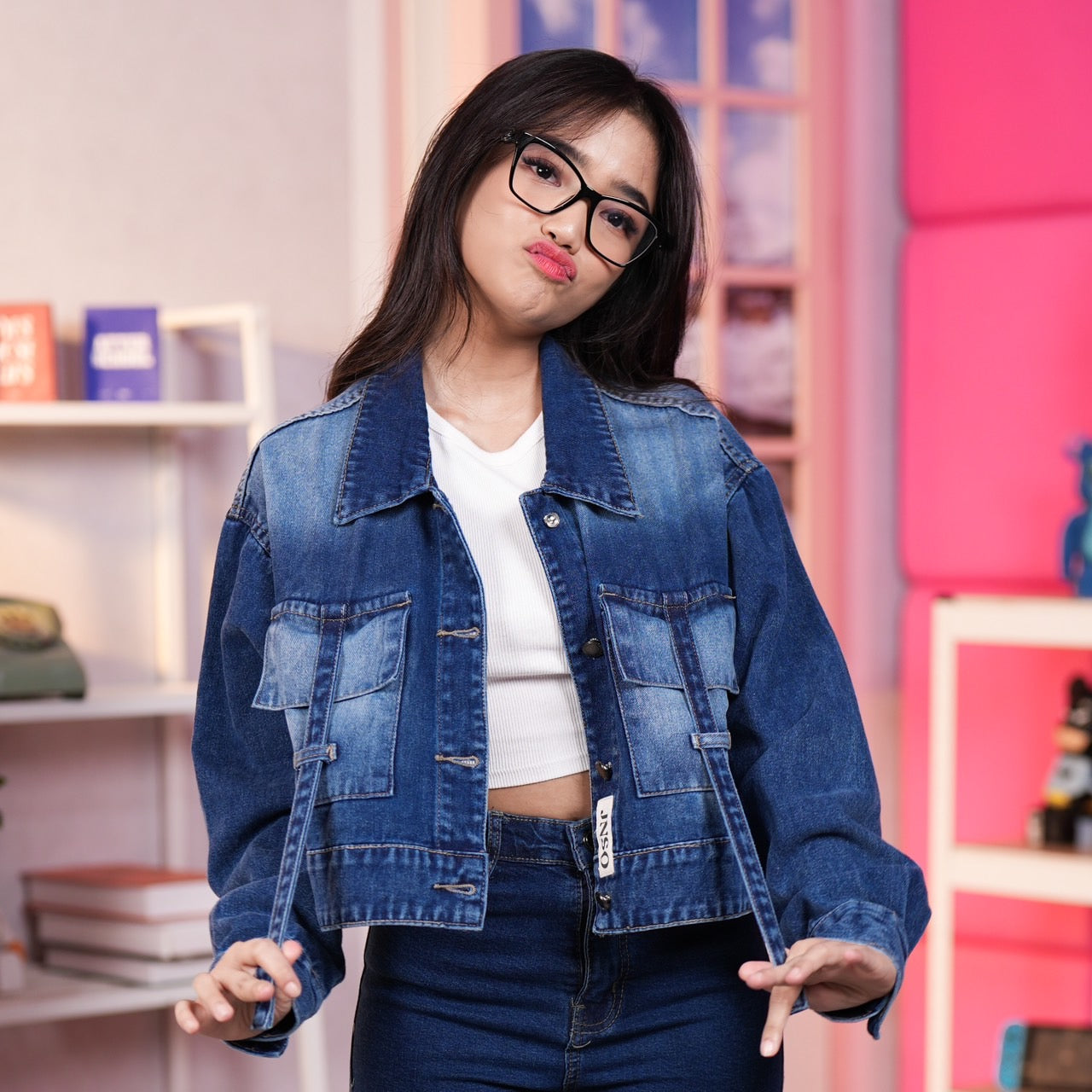 JINISO Jaket Crop Jeans Oversize Boxy Bio Spray