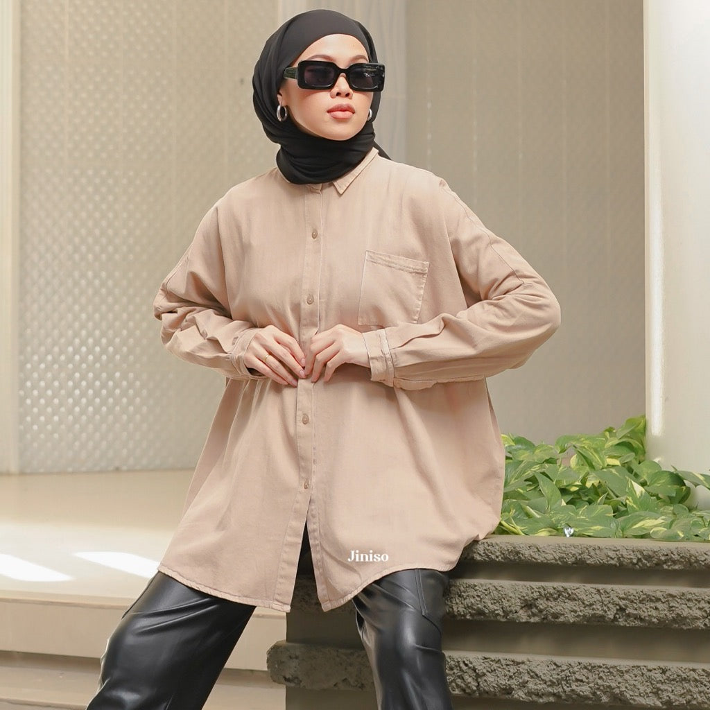 JINISO Kemeja Oversize Shirt Coco Milk HYPER ACTIVE