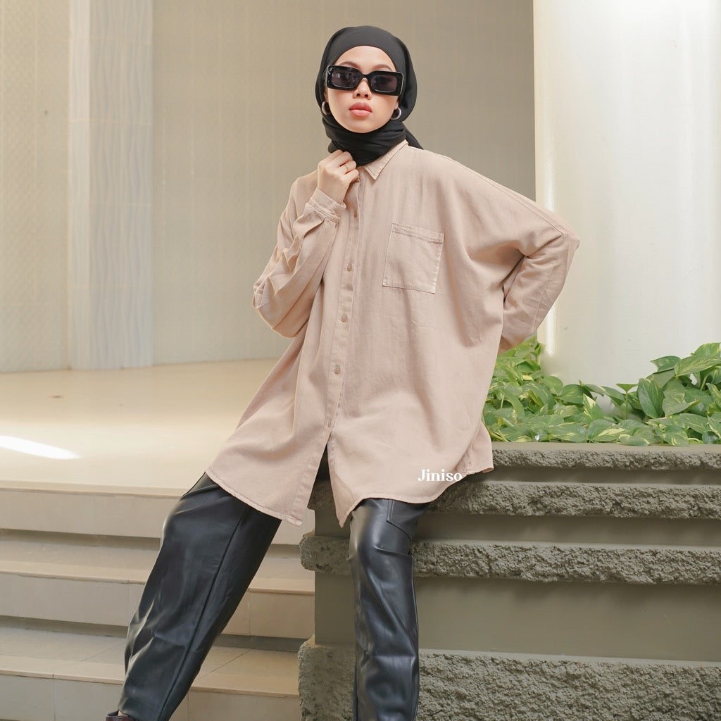 JINISO Kemeja Oversize Shirt Coco Milk HYPER ACTIVE