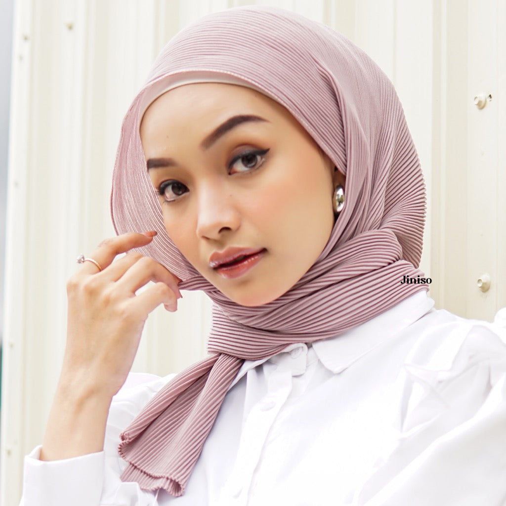 JINISO - Aura Dusty Cream Active Hijab Pashmina Shawl