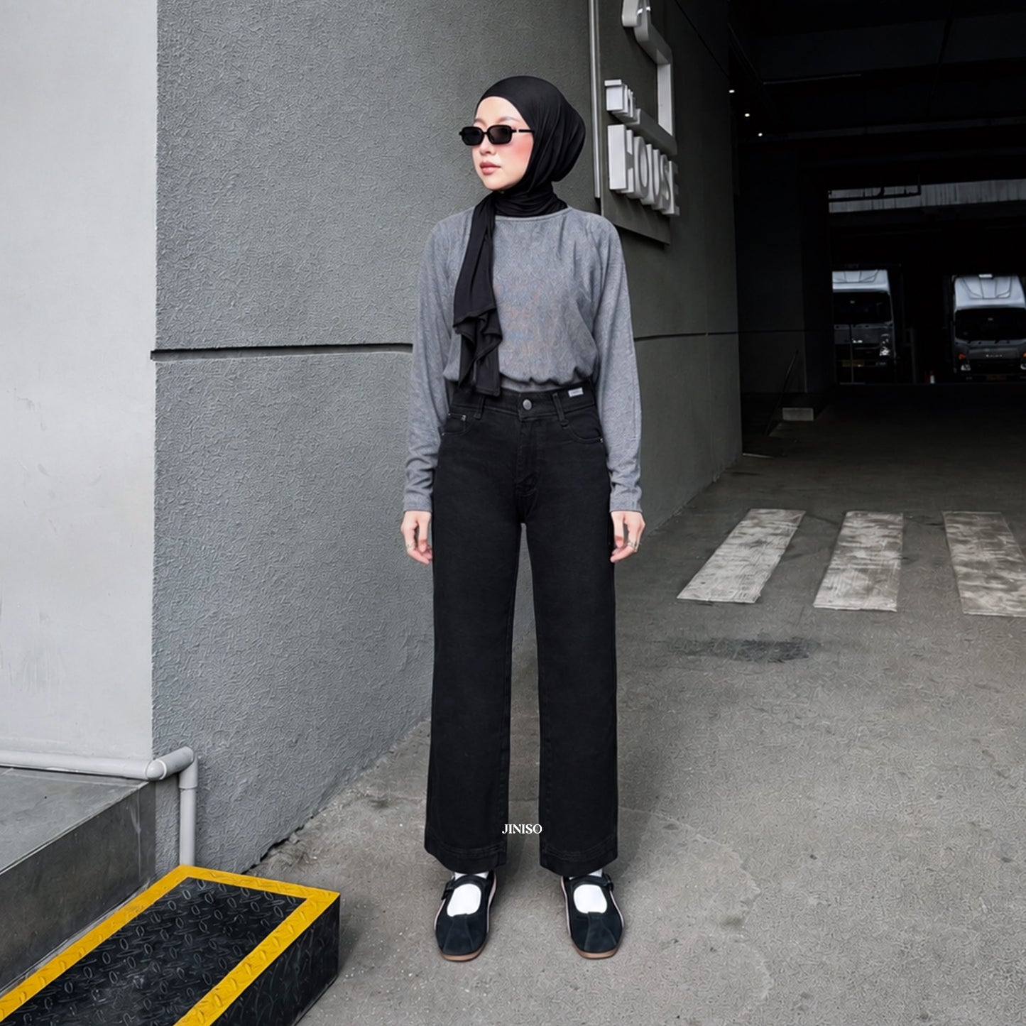 JINISO - Petite Straight Highwaist Jeans 106 SPIN