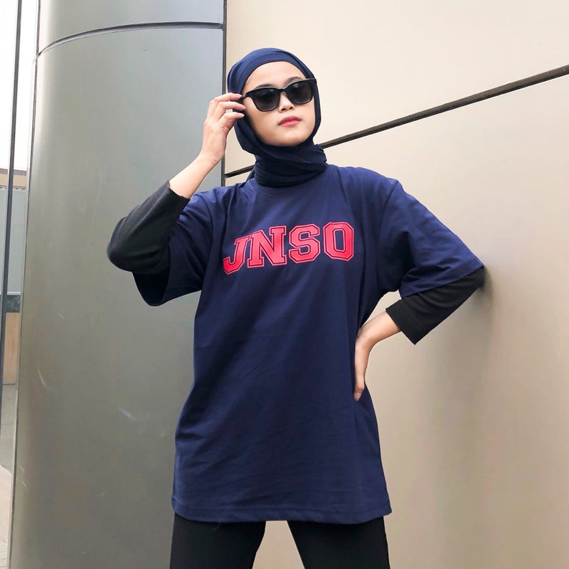 JINISO Kaos Oversize T-Shirt Classic Navy JNSO Red