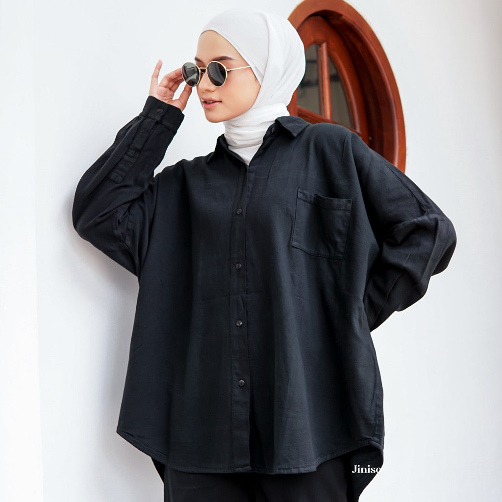 JINISO Kemeja Oversize Shirt Jet Black HYPER ACTIVE