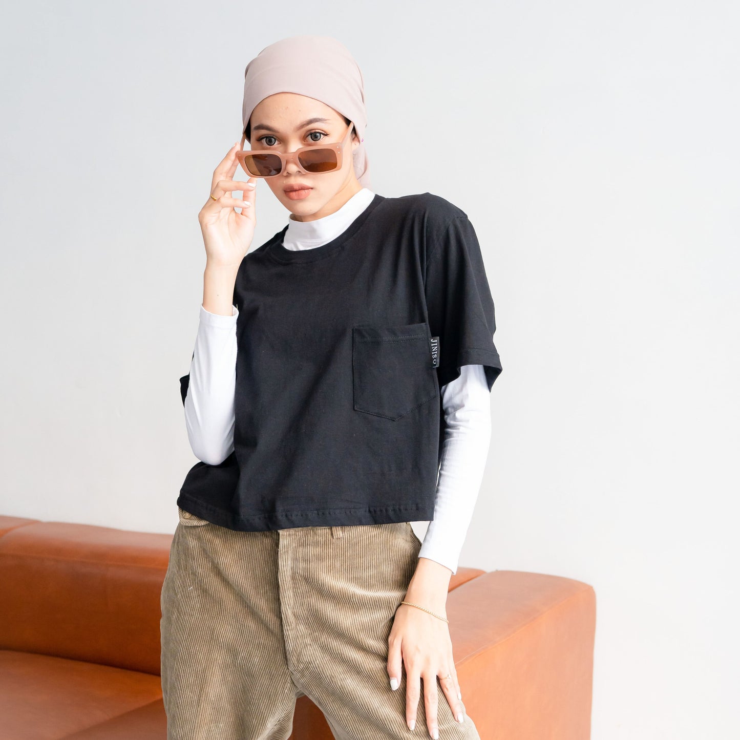 JINISO Kaos Crop Top Pocket Everyday Basic T-Shirt