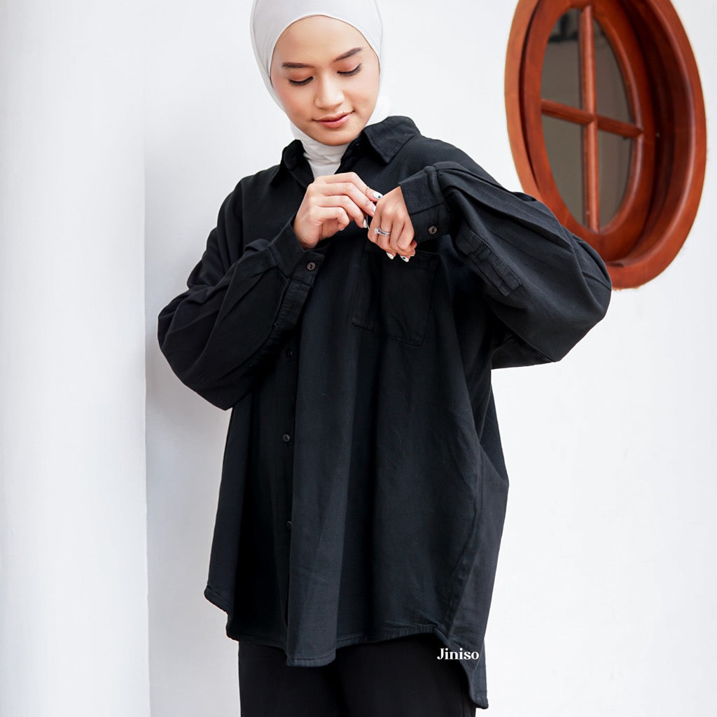 JINISO Kemeja Oversize Shirt Jet Black HYPER ACTIVE