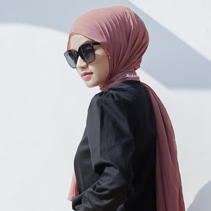 JINISO - Aura Mix Berry Active Hijab Pashmina Shawl